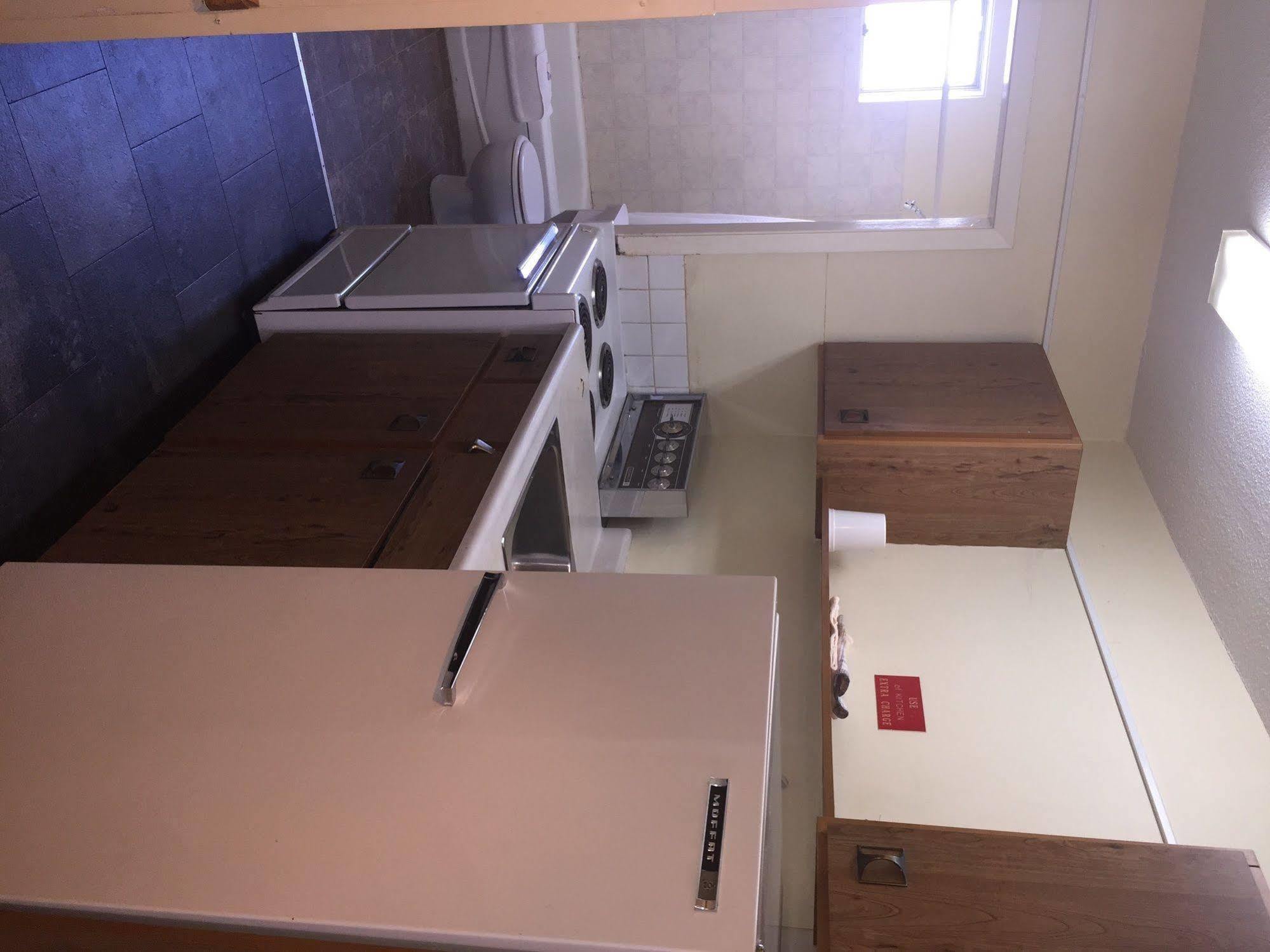 פורט אלברני Tyee Village Motel מראה חיצוני תמונה